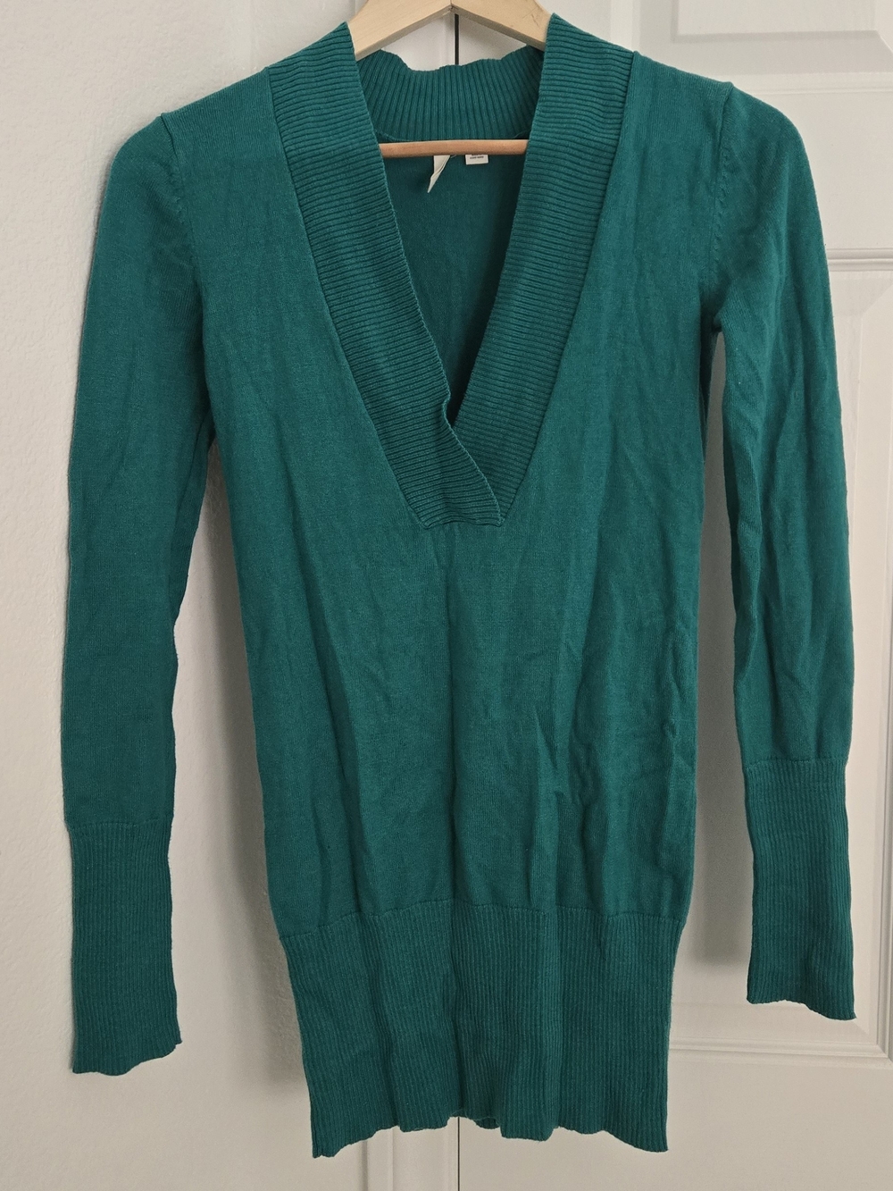 Women's Frenchi Teal Deep V-Neck Long Sleeve Sweater Size Medium